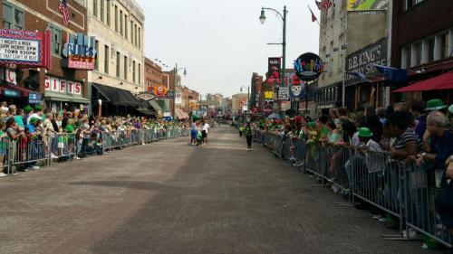 St.-Patricks-Day_Crowd-2