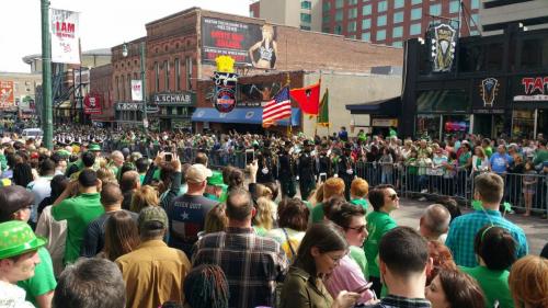 St.-Patricks-Day_Crowd